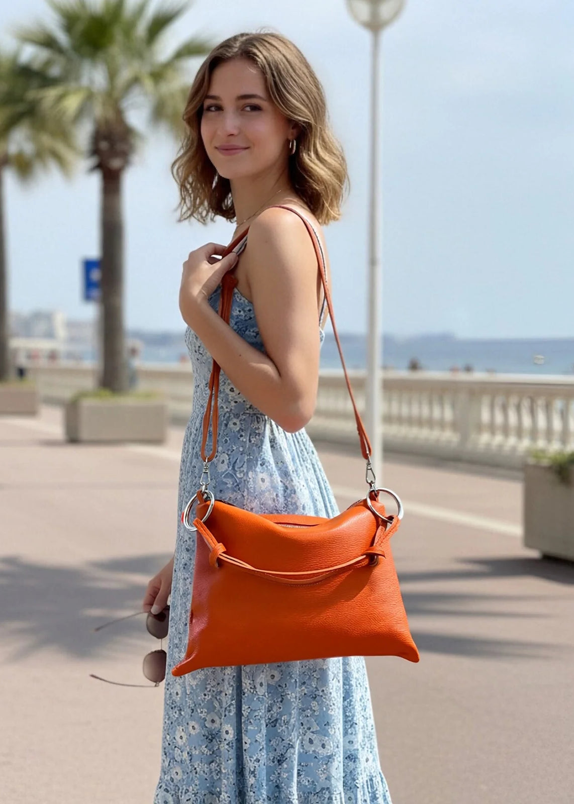 Borsa a Tracolla Piatta da Donna in Vera Pelle, 2 Tracolle Removibili, Made in Italy – art. 112586