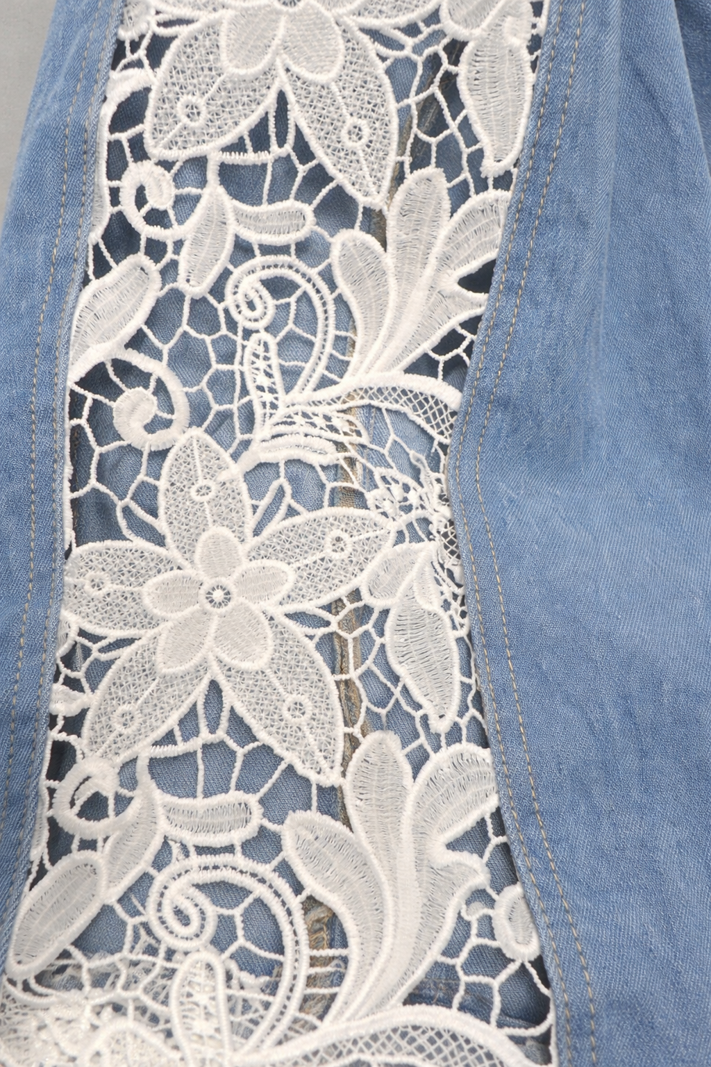 Jeans Donna a Gamba Larga con Inserto in Pizzo – Pantaloni Denim Eleganti Estivi 1989
