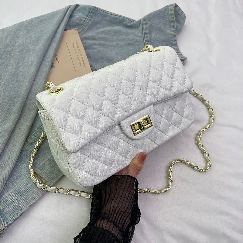 Borsa Donna Trapuntata a Spalla con Catena – Stile Italiano Elegante 9887, 27×8X16 cm