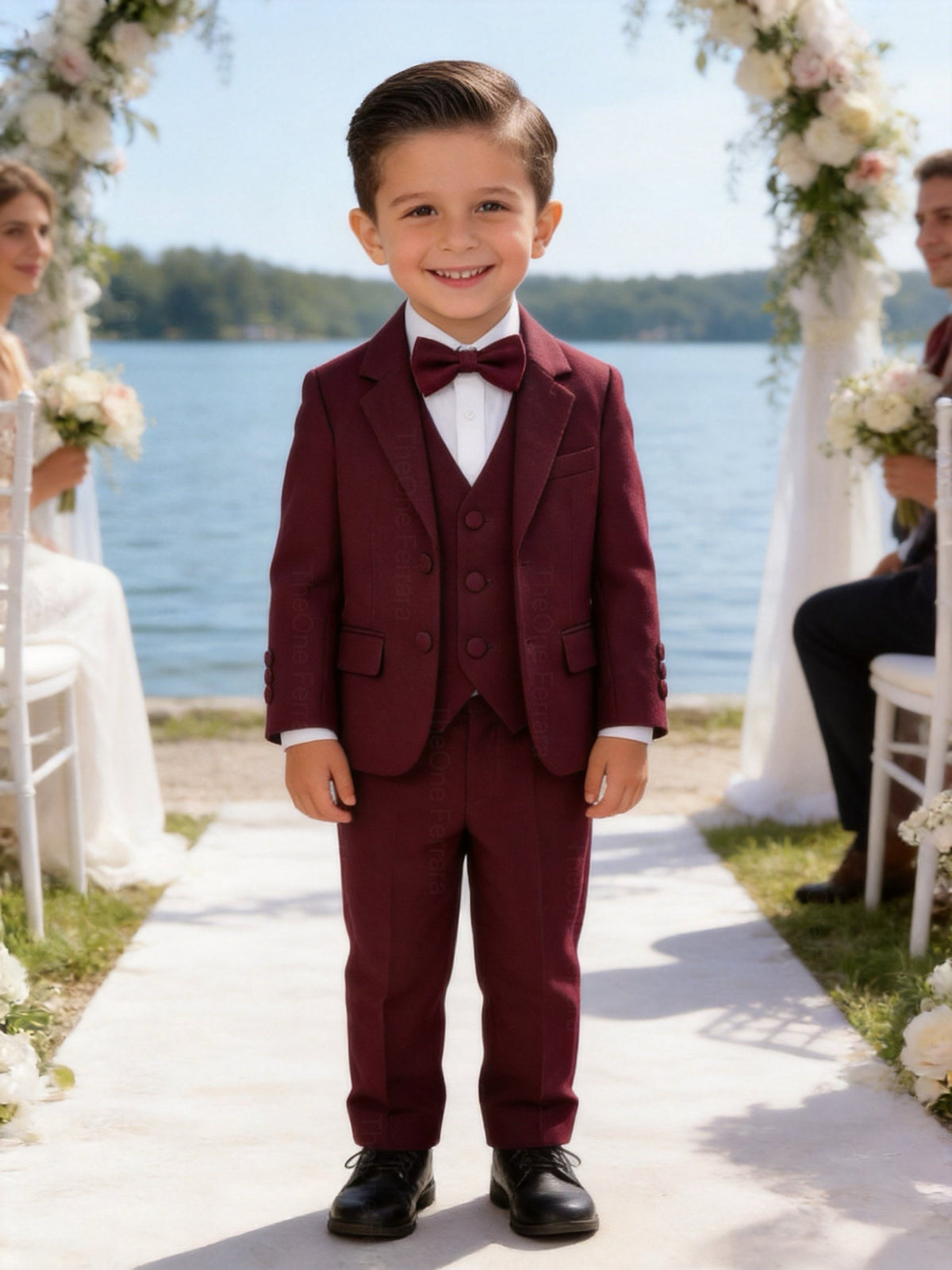 Completo Elegante Bambino Bordeaux 5 Pezzi con Giacca Gilet Pantaloni Camicia e Papillon