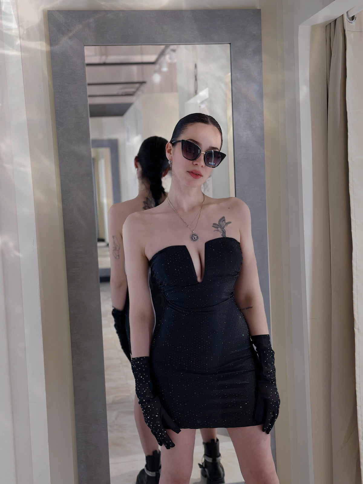 Vestito Tubino Nero con Strass Senza Spalline - The One Ferrara | Look da Party / Serata / Appuntamento Taglia unica-40-55kg Nero