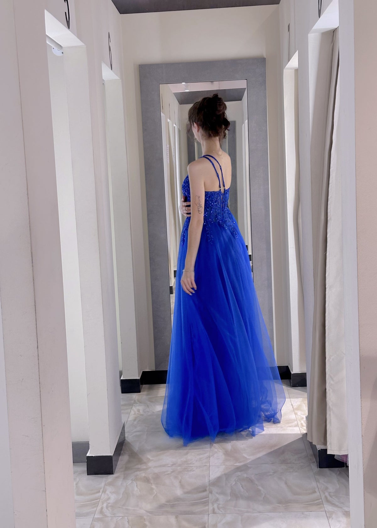 Abito da Sera Asimmetrico in Tulle Blu Reale