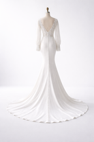 Abito da Sposa Sirena con Maniche Lunghe in Pizzo Ricamato – Scollo Profondo a V, Schiena Scoperta con Bottoni, Stile Boho Elegante 817053