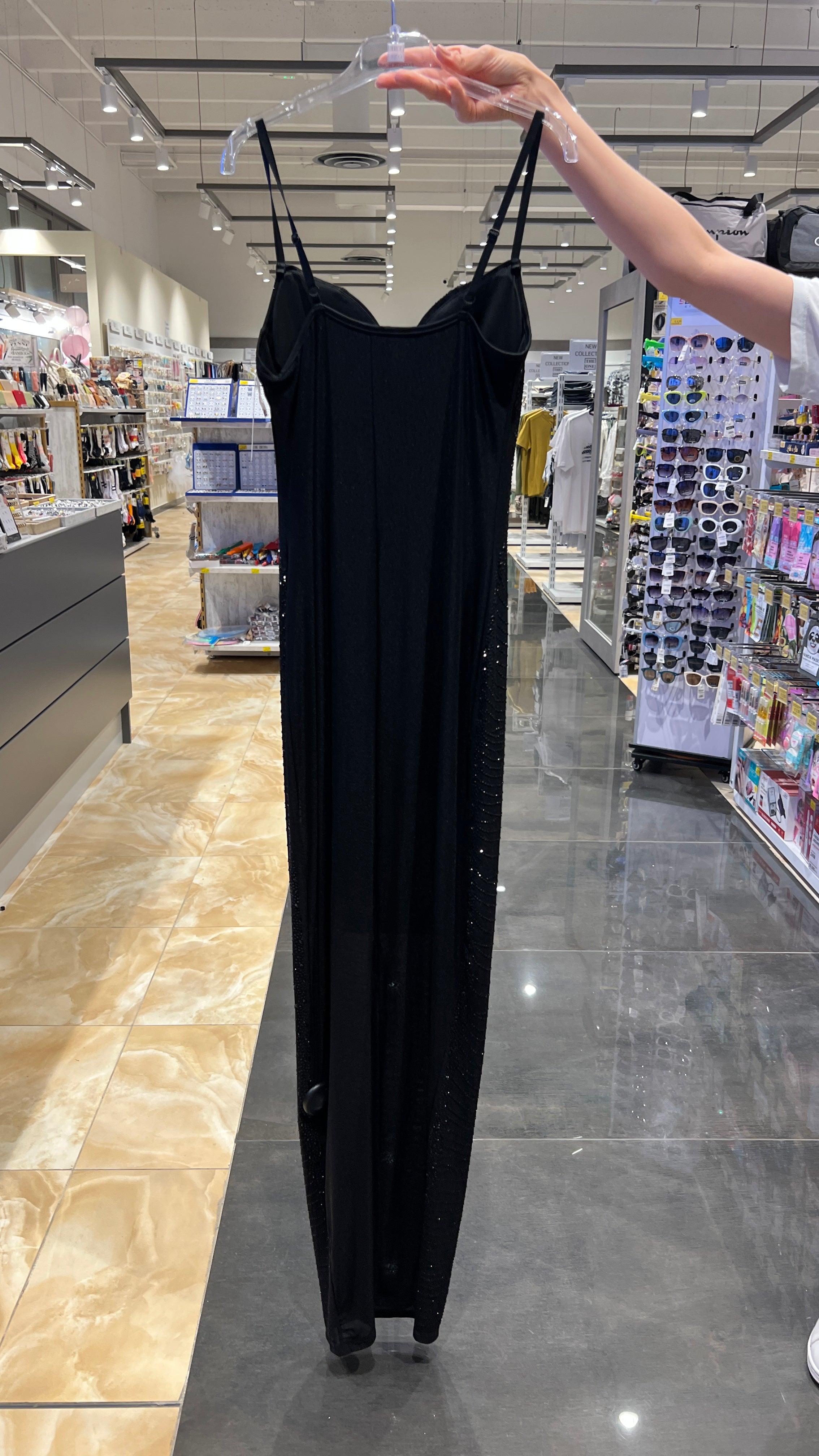 Abito Lungo Nero con Strass – Eleganza Sexy da Sera