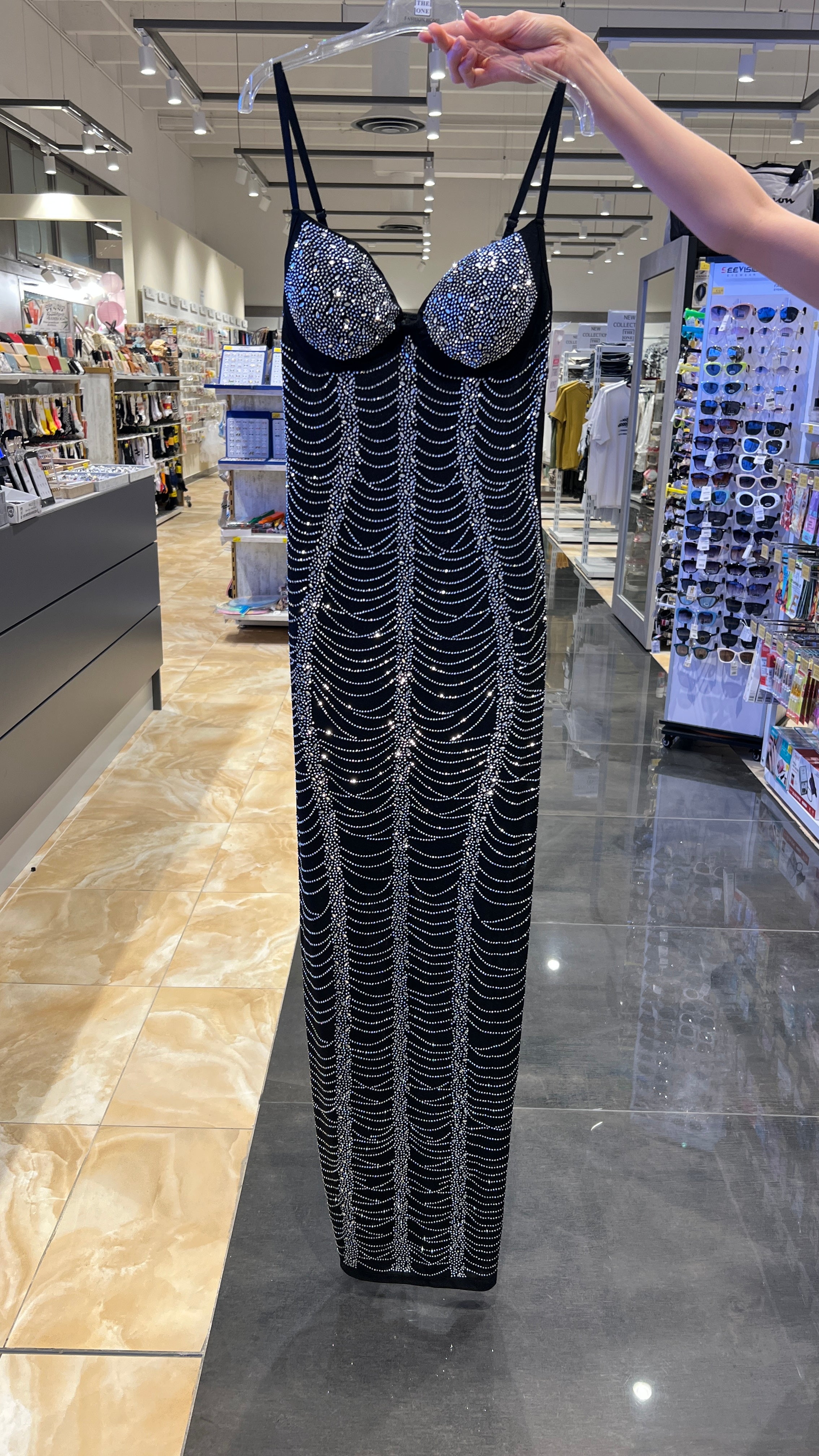 Abito Lungo Nero con Strass – Eleganza Sexy da Sera Bianco