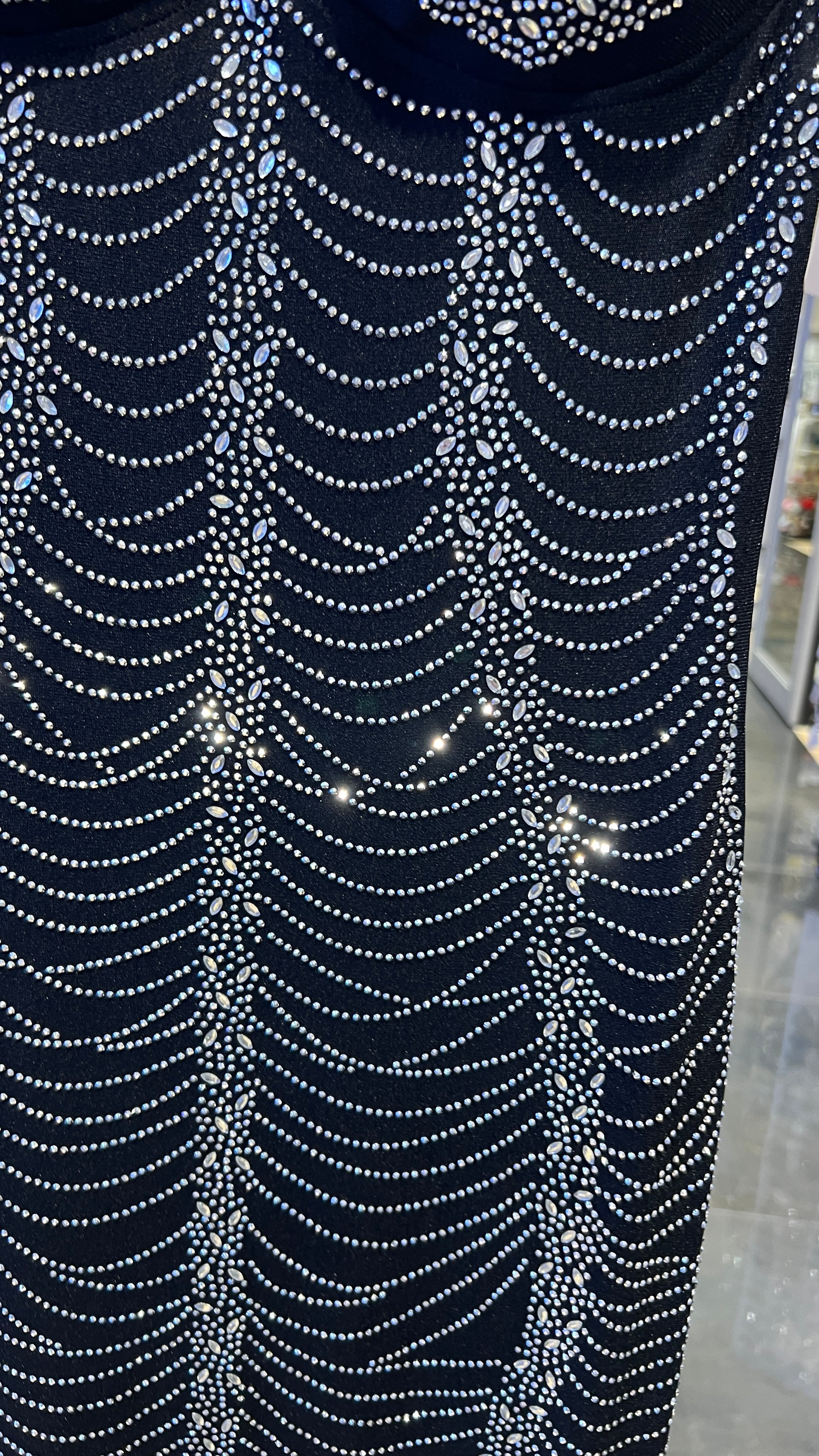 Abito Lungo Nero con Strass – Eleganza Sexy da Sera