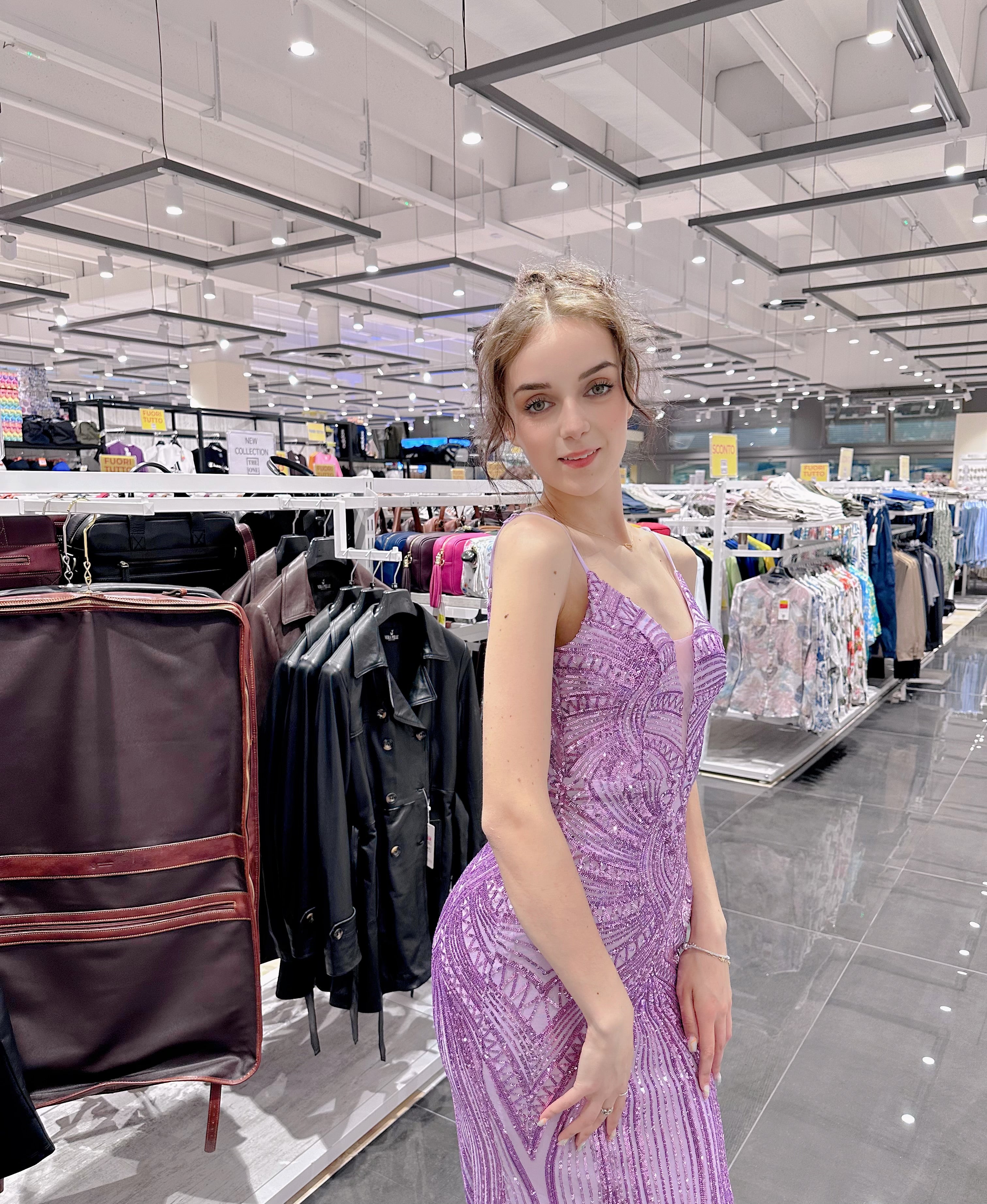 Abito Lilla con Paillettes e Schiena Scoperta｜Eleganza da Dea