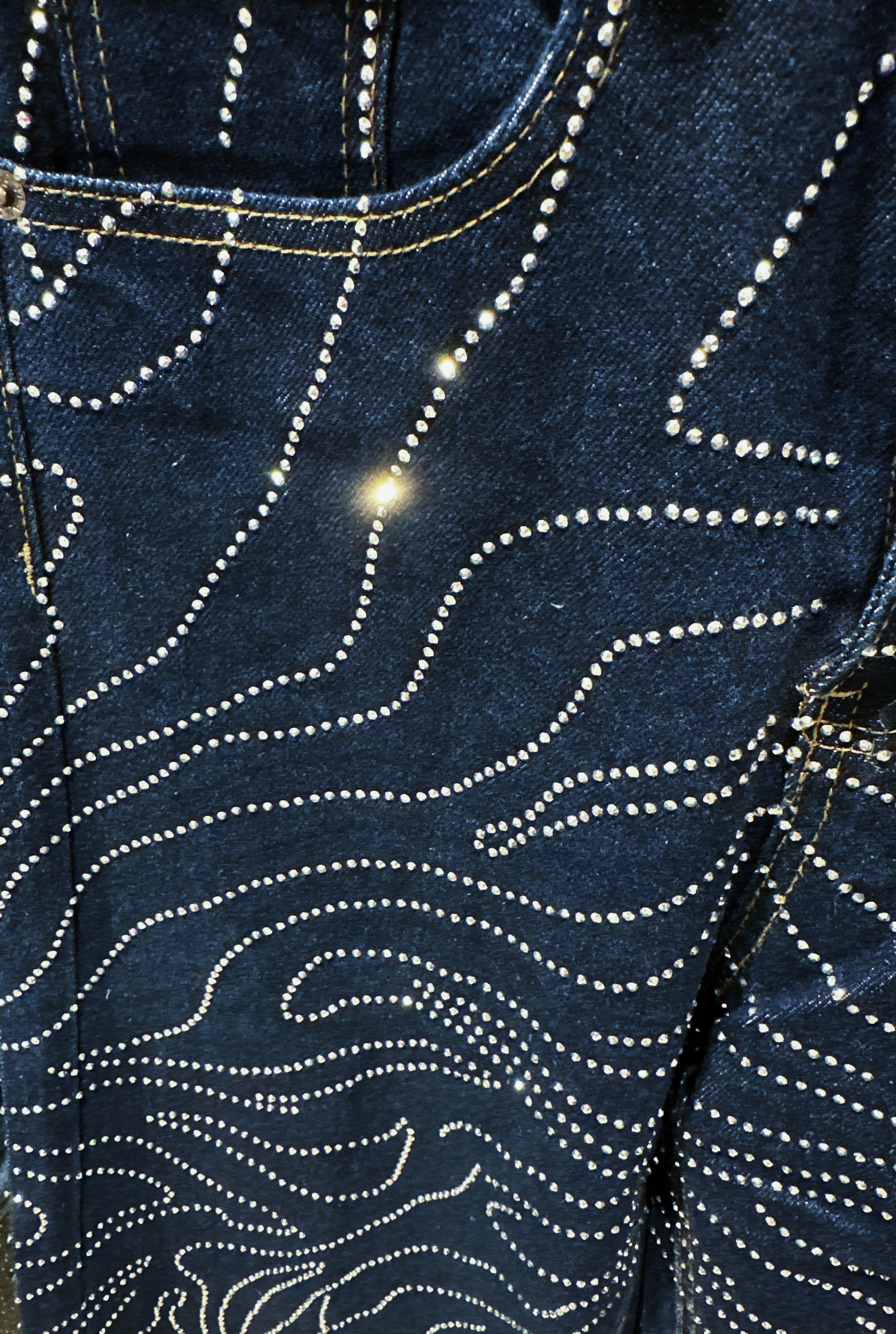 Jeans Donna a Vita Alta con Decorazioni Luminose – Linee Puntinate Brillanti, Gamba Dritta, Stile Urban – Mod. 1080-TheOne