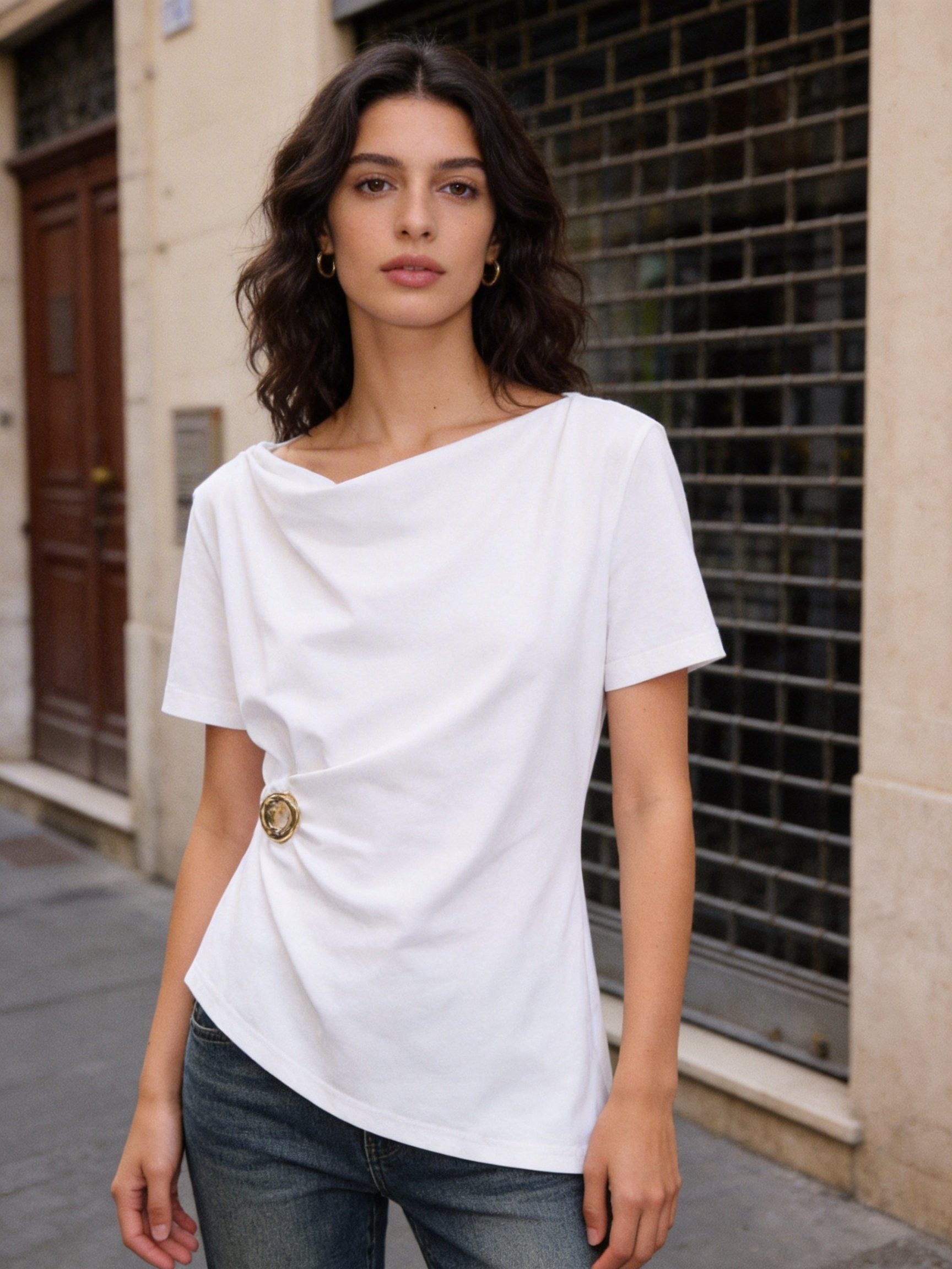 Top Donna Drappeggiato in Cotone – T-Shirt Elegante con Dettaglio Oro 66294