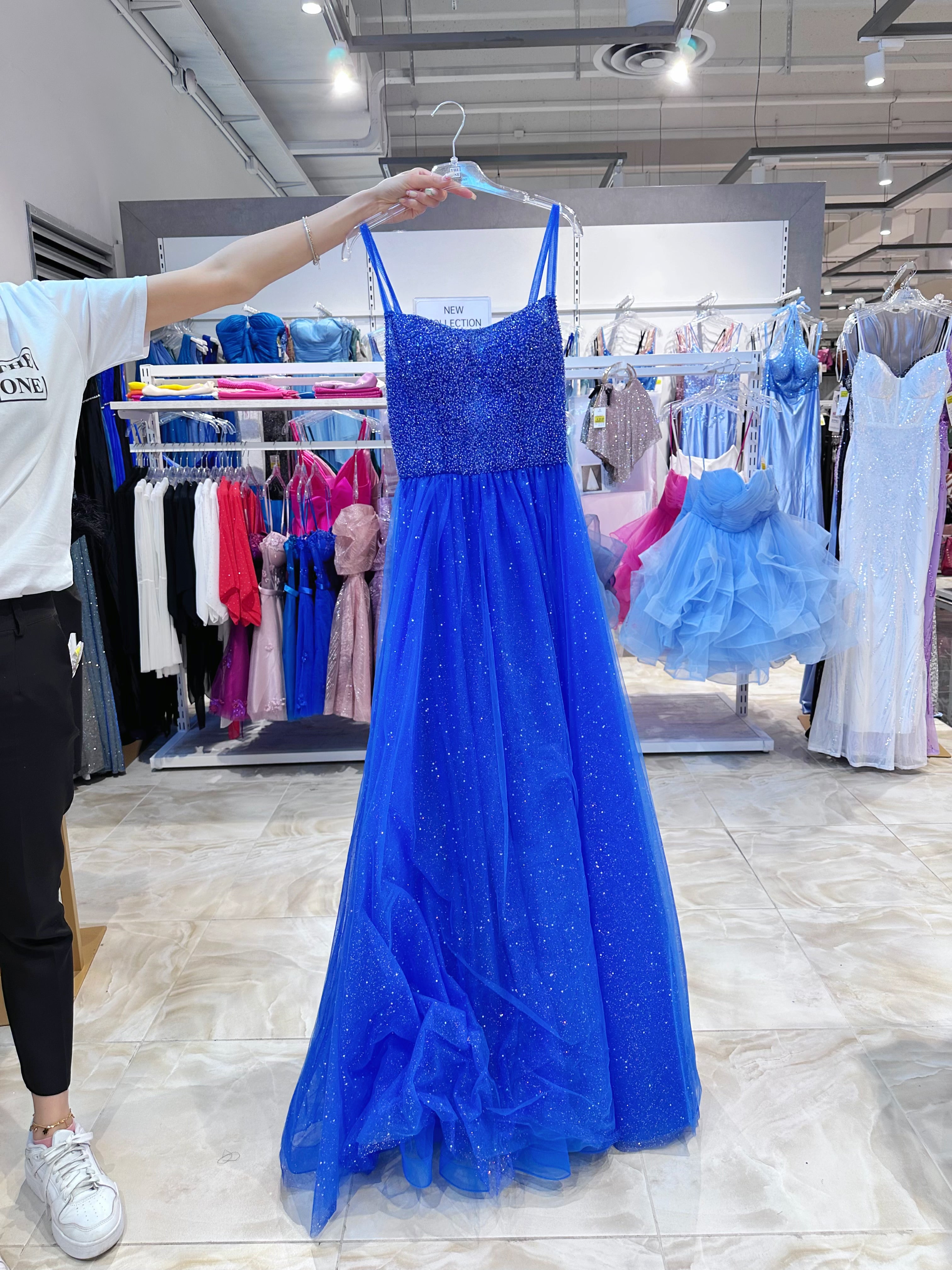 Abito da principessa blu con perline cucite a mano Blue