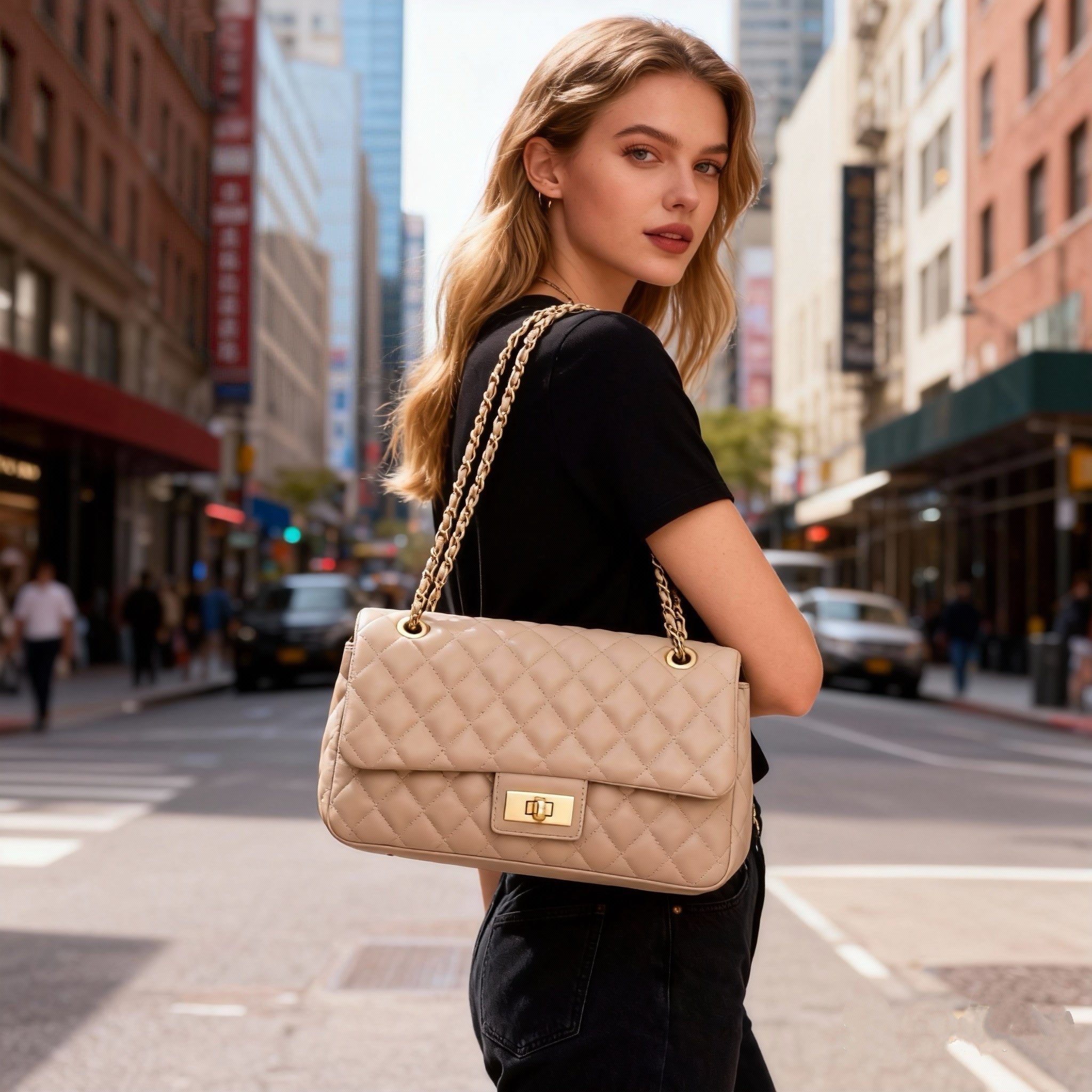 Borsa Donna Trapuntata a Spalla con Catena – Stile Italiano Elegante 9887, 27×8X16 cm