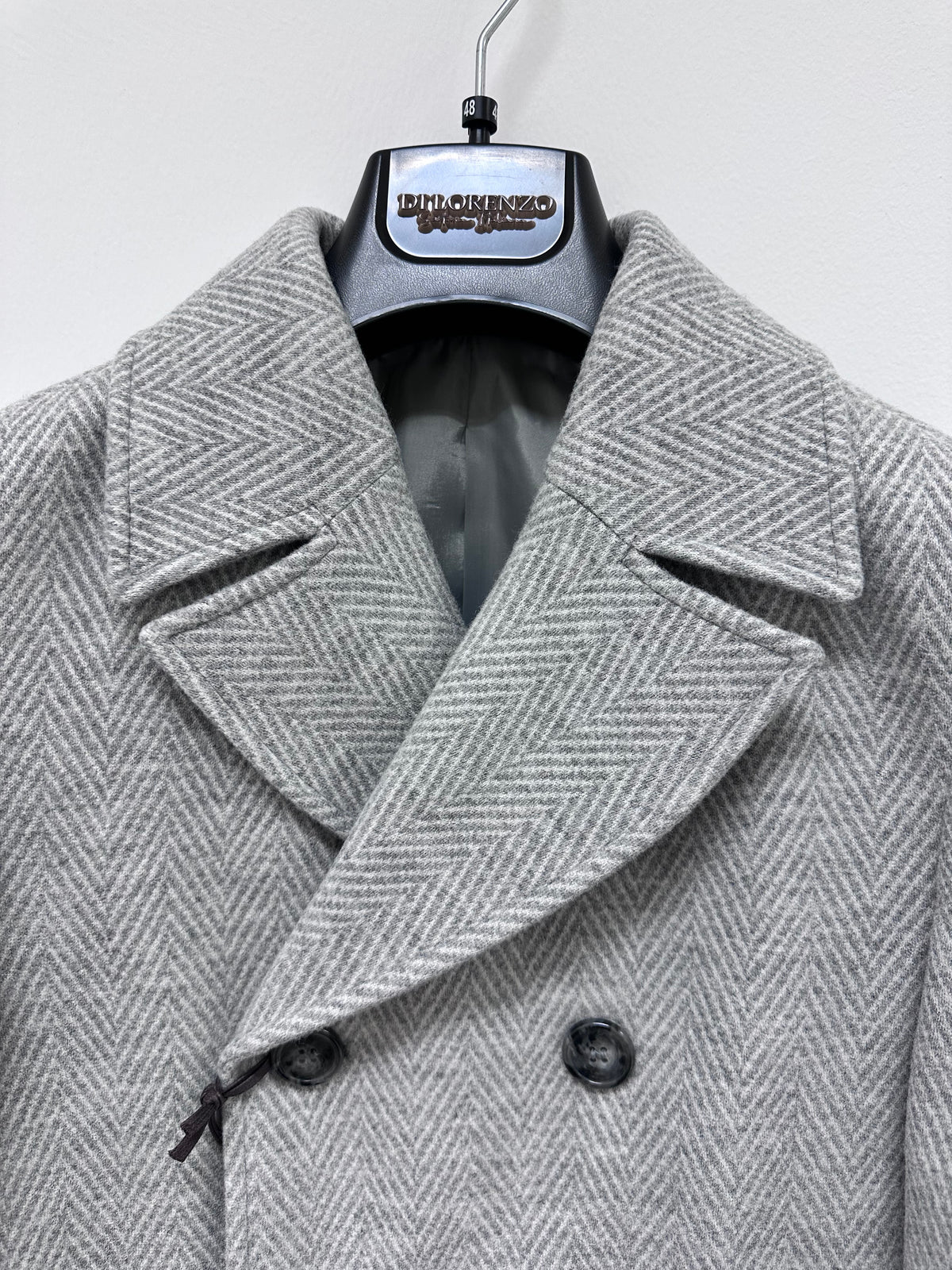 Cappotto Doppiopetto Uomo in Stile Sartoriale – Eleganza Metropolitana