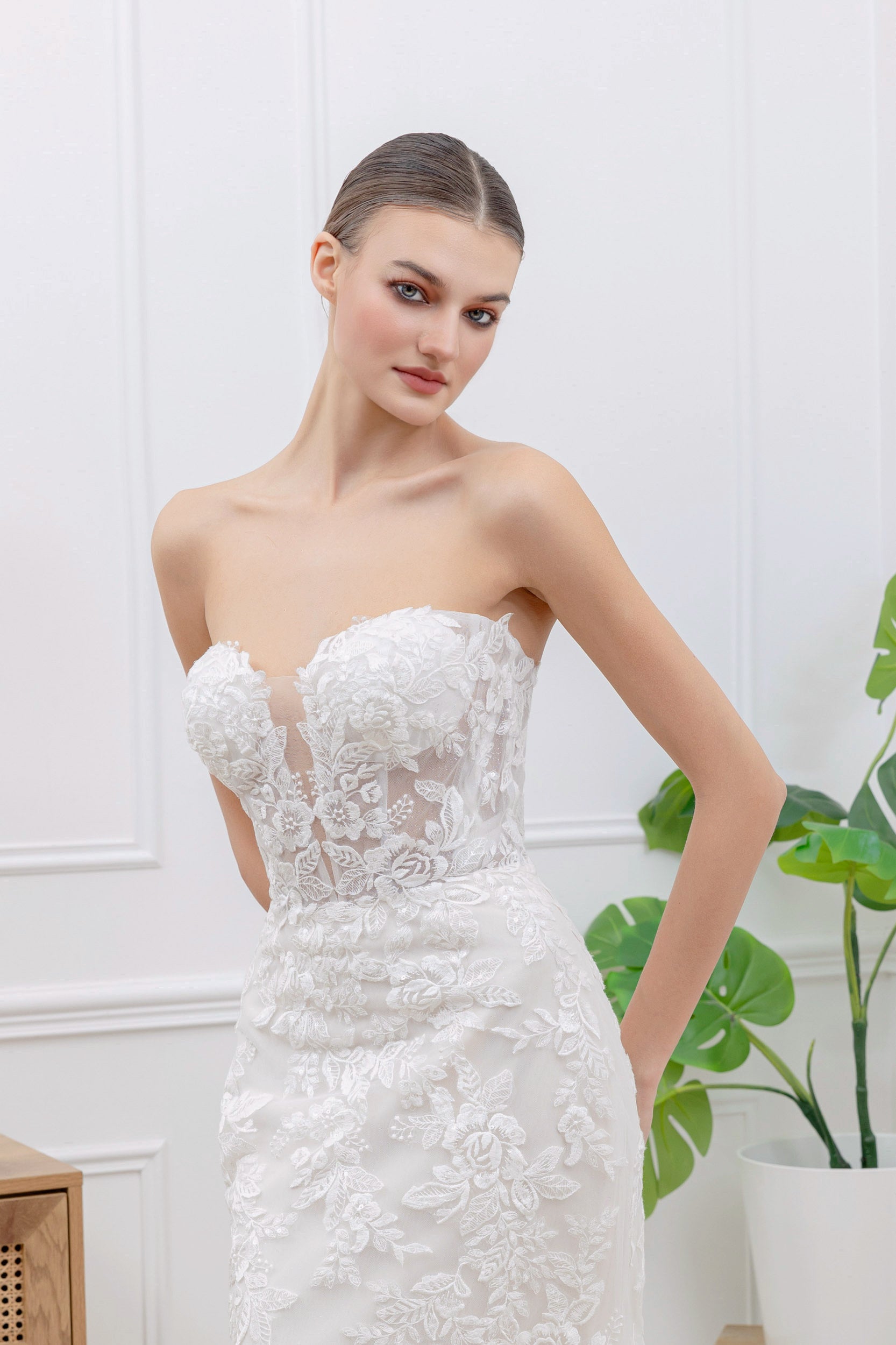 Abito da Sposa a Sirena con Corpetto Senza Spalline in Pizzo e Strascico-828012
