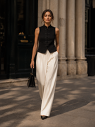 Gilet in Maglia Donna con Bottoni Decorativi – Smanicato Elegante