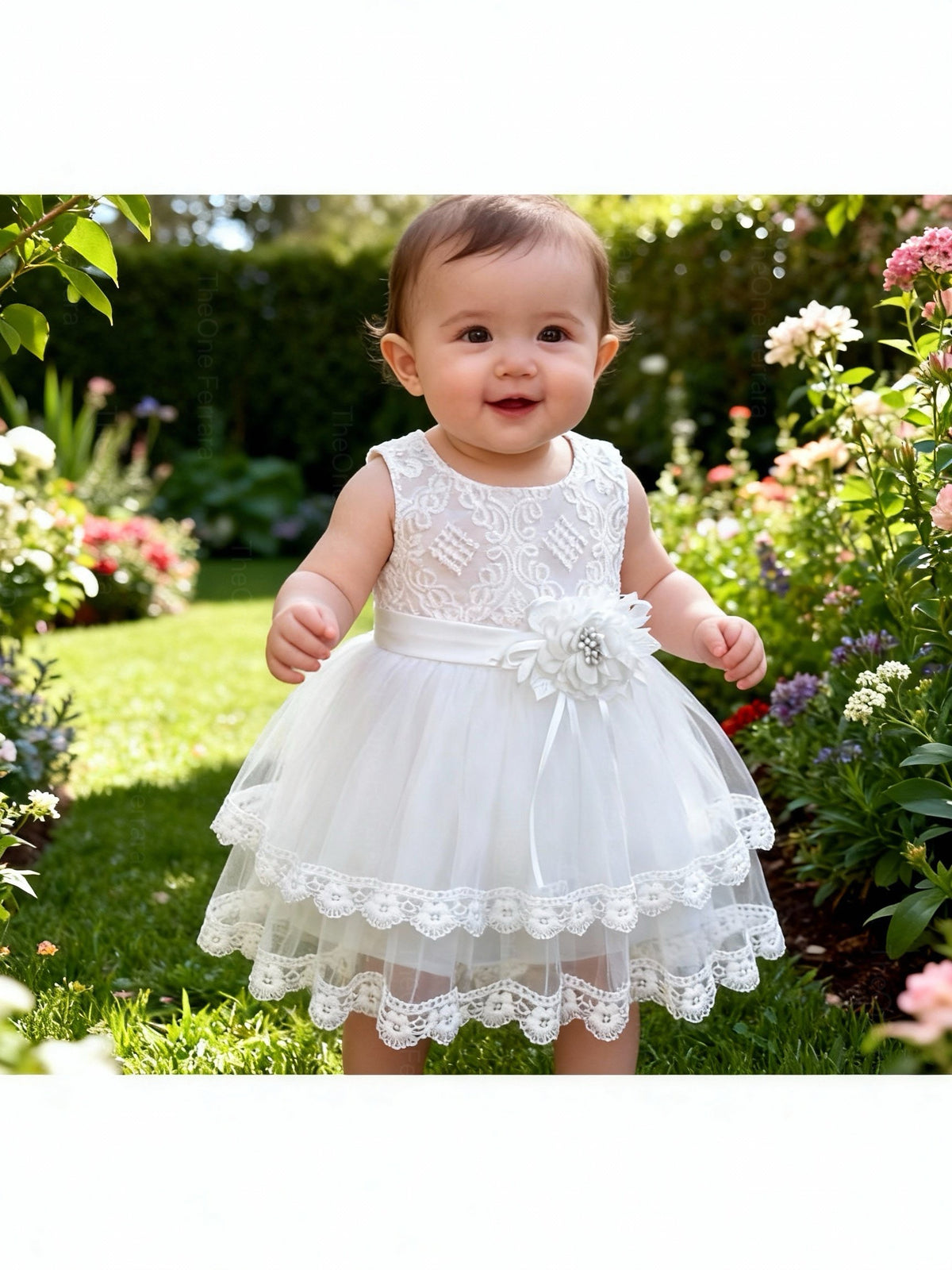 Abito da Battesimo Neonata Bianco 6–36 Mesi – Tulle a Strati con Bordo in Pizzo e Fiocco sul Retro Cerimonia Chiesa 660 Bianco 18M