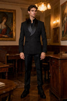 Smoking Uomo Doppiopetto Nero – Rever a Scialle in Raso, Effetto Glitter | Set 2 Pezzi Giacca + Pantaloni-DLC8360-31-TheOne Ferrara