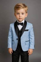 Completo Cerimonia Bambino 5 Pezzi – Abito Elegante Blu Jacquard con Gilet, Camicia, Pantaloni e Papillon Matrimonio & Eventi Speciali 1-16Anni A75 TheOne Azzurro chiaro 80%Poliestere 20%Cottone