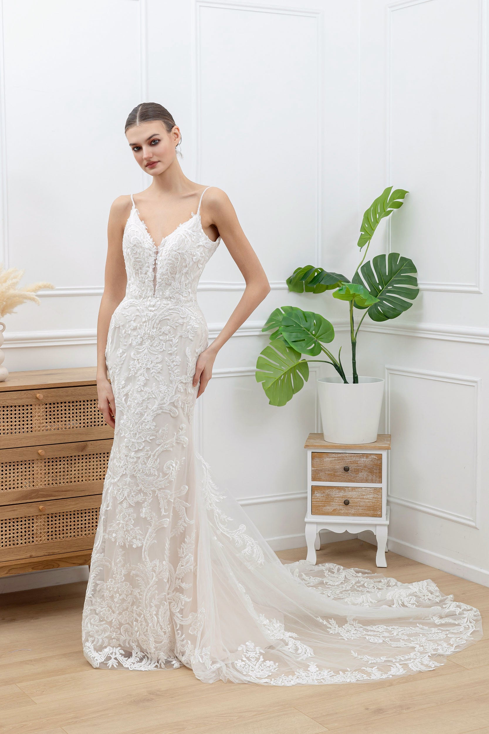Abito da Sposa a Sirena in Pizzo Ricamato con Schiena Scoperta e Strascico-828016 Bianco