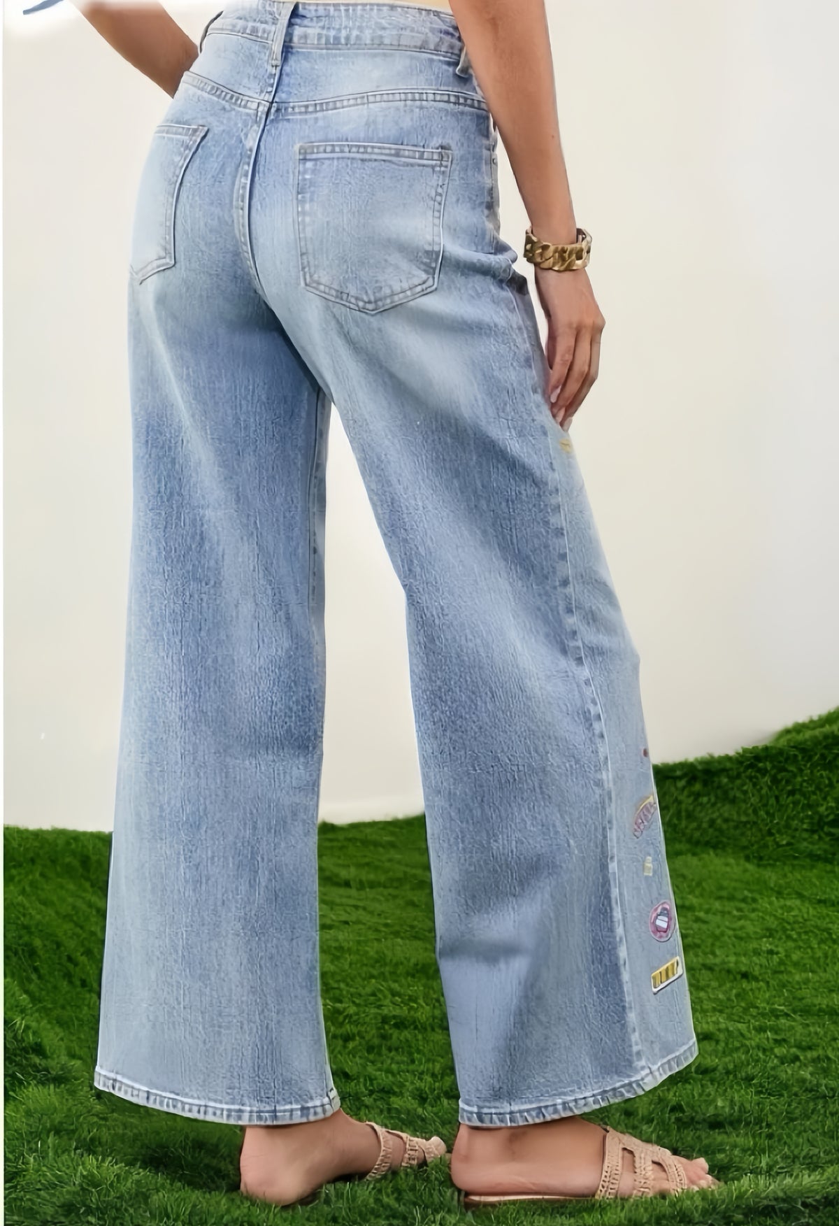 Jeans Donna Wide Leg Elasticizzati a Vita Alta con Patch Decorativi – Denim Chiaro 9110 -TheOne
