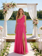 Abito Damigella Monospalla in Chiffon con Spacco Laterale fuchsia